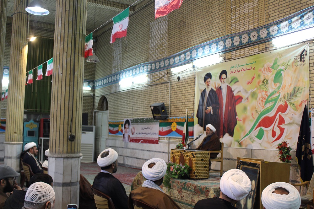 انقلاب اسلامی کی 44ویں سالگرہ کی مناسبت سے قم میں تقریب کا انعقاد